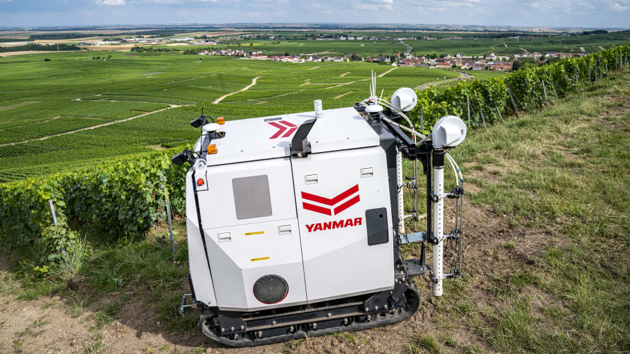 Yanmar-YV01-Vineyard-Robot.jpeg