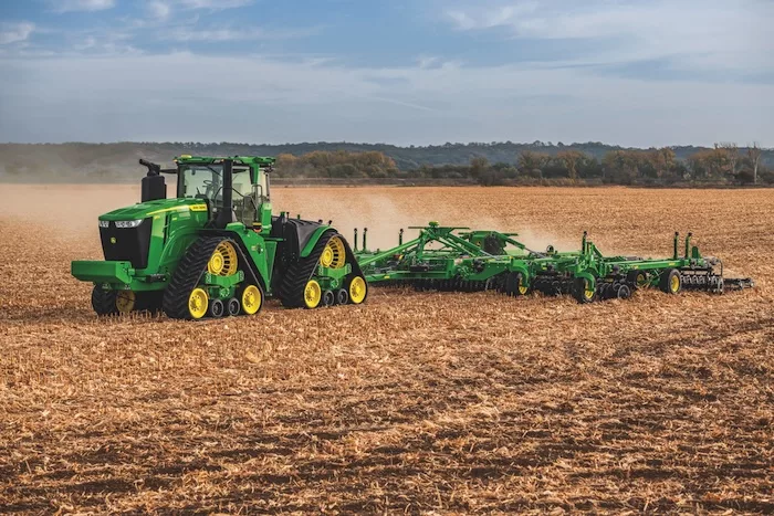 John Deere_Autonomy_r4i016689_rrd.jpg