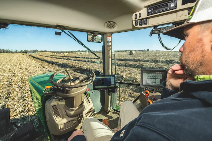 John Deere_HFB 4.jpg