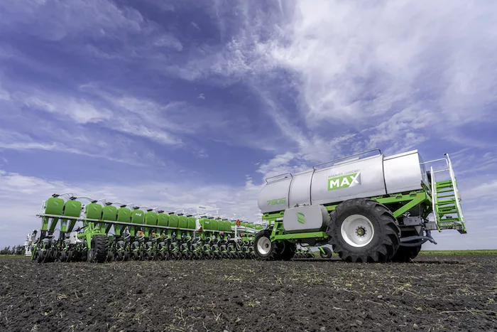 Clean Seed Capital SMART Seeder Max 1.jpg
